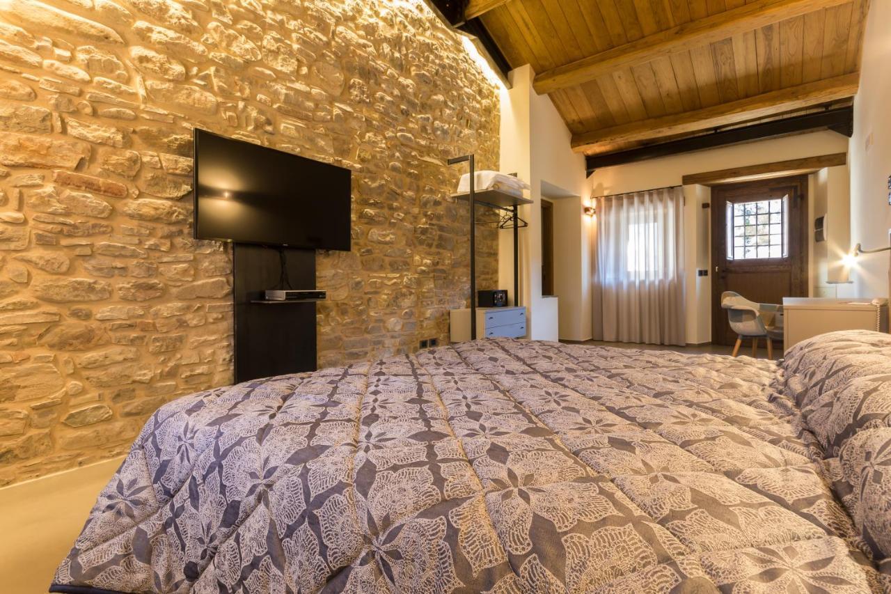Borgotufi Albergo Diffuso Castel del Giudice Exterior foto
