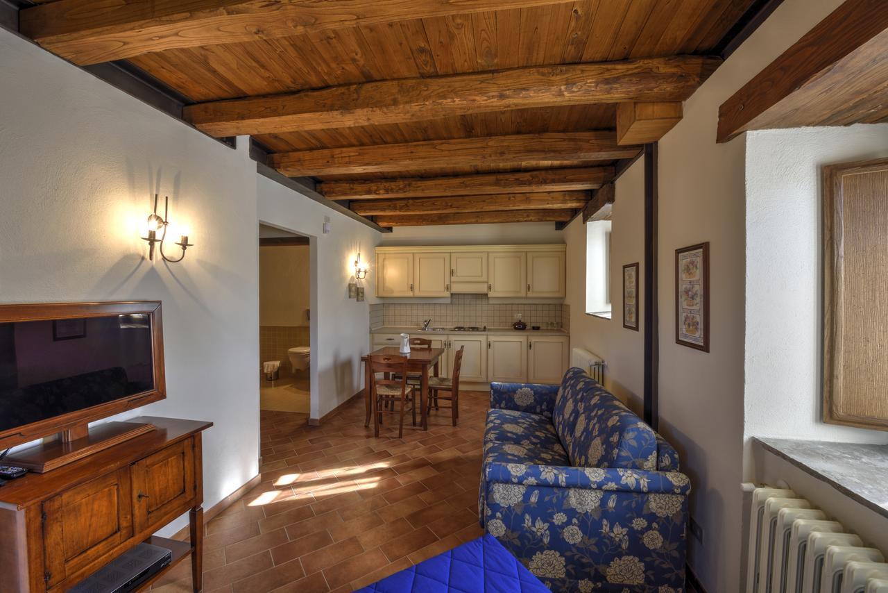 Borgotufi Albergo Diffuso Castel del Giudice Exterior foto